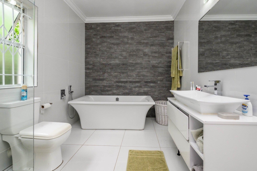 3 Bedroom Property for Sale in Walmer Eastern Cape